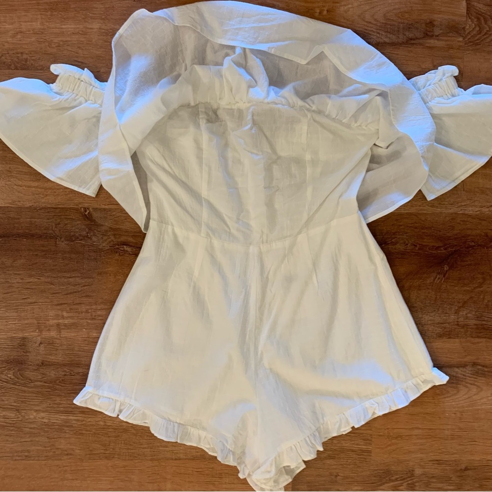 Hello Molly NWT Mysteria White Cotton Textured Lined Off-Shoulder Romper Sz L 8 - Picture 5 of 16